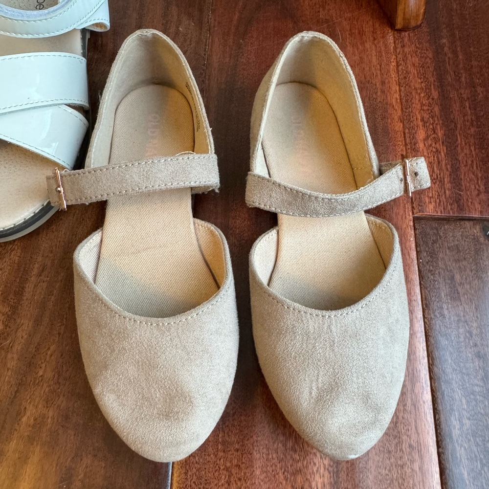 Piper Finn & Old Navy | Bundle of 2 Girl Dress Shoes | Size 12 - Picture 5 of 7